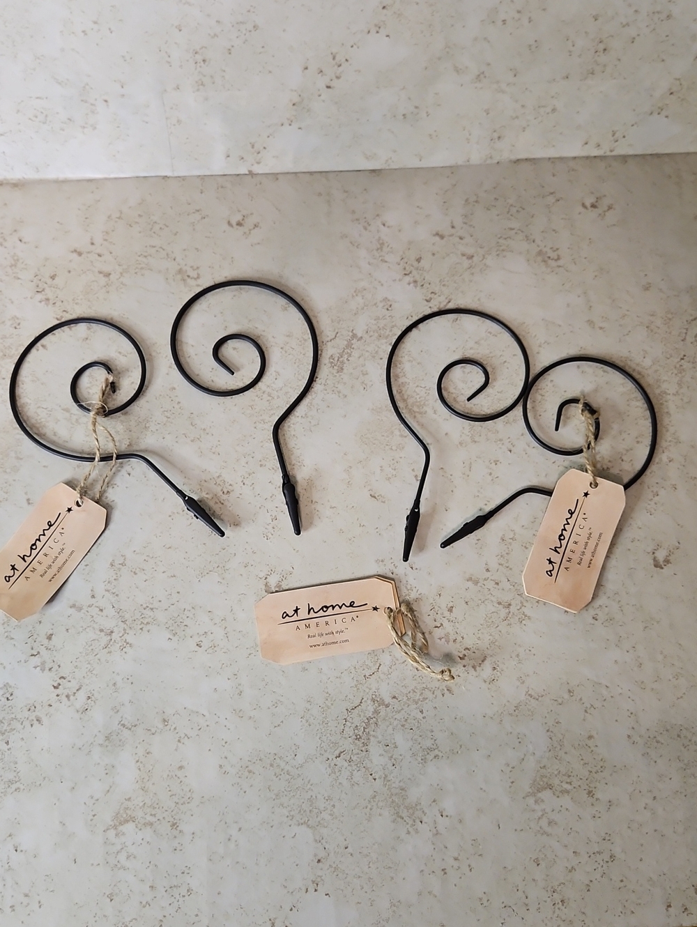 Black Spiral Note Hangers - Set of 4